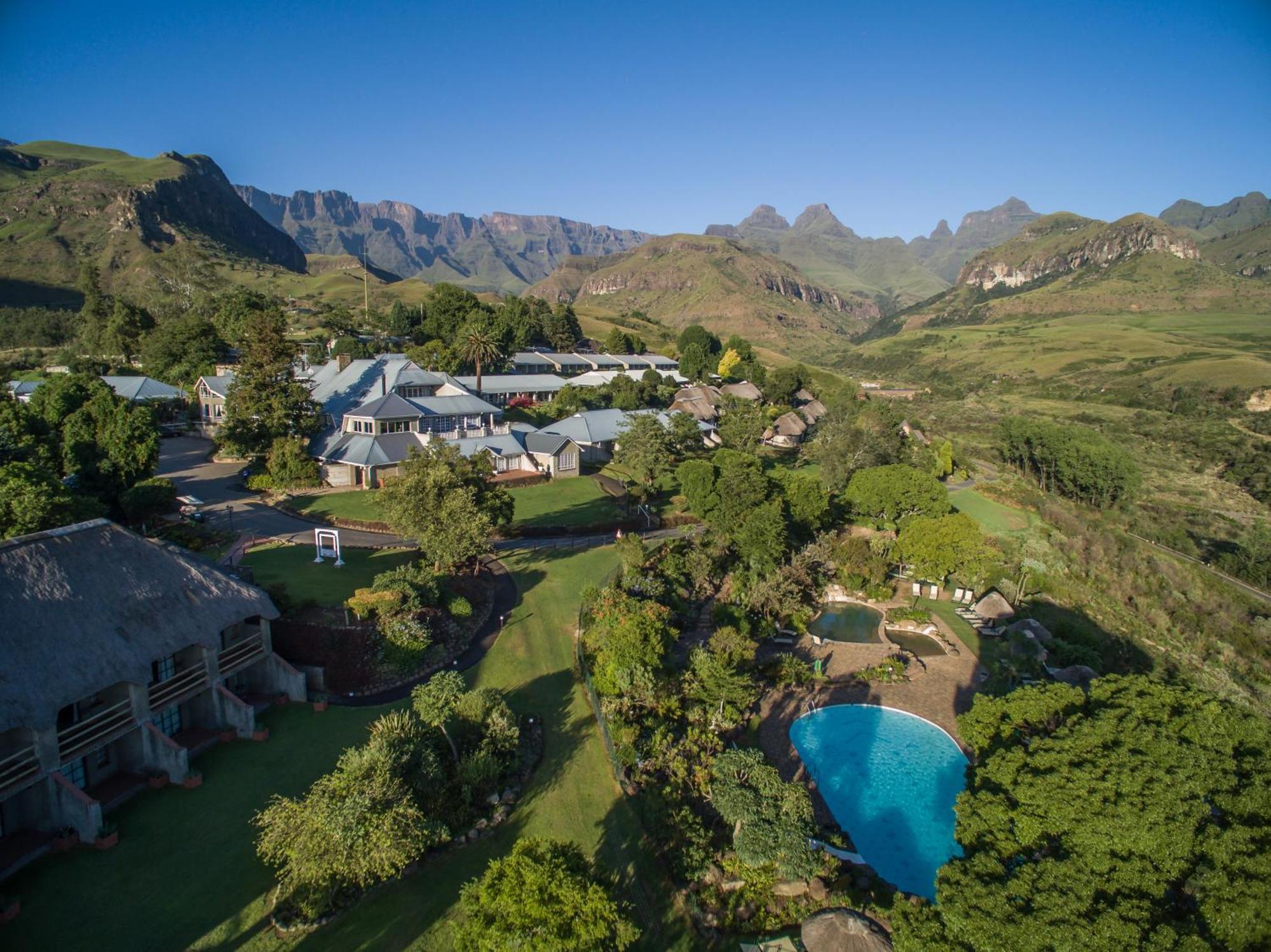 Cathedral Peak Hotel Winterton Dış mekan fotoğraf