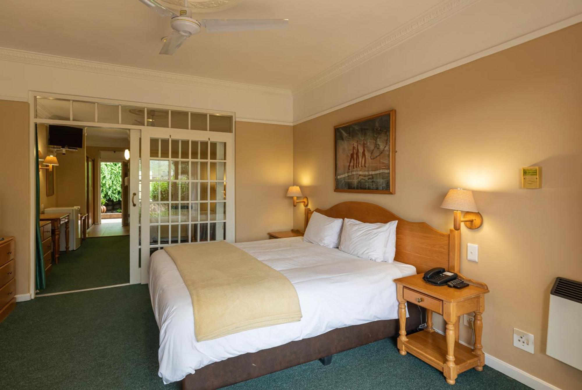 Cathedral Peak Hotel Winterton Dış mekan fotoğraf
