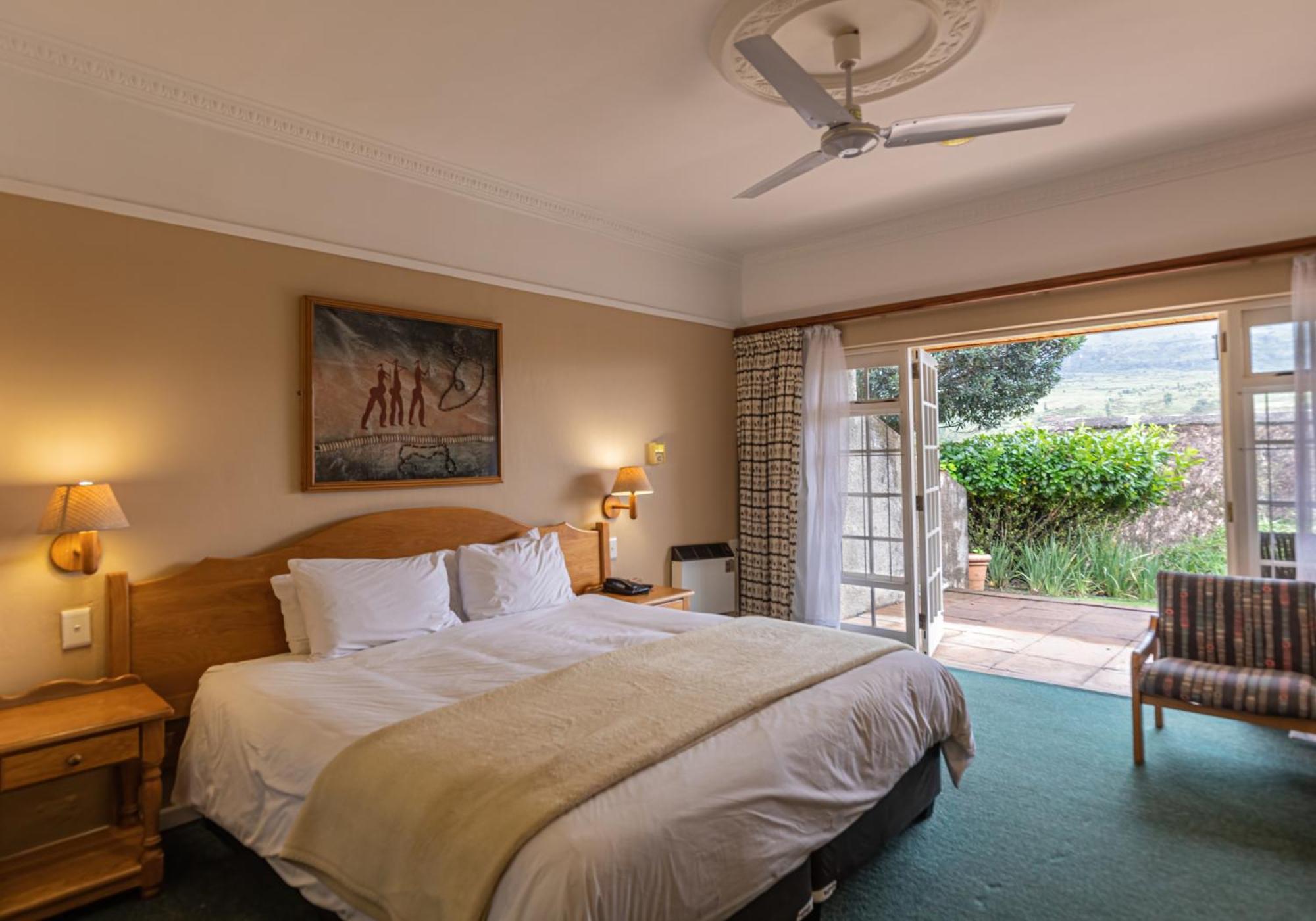 Cathedral Peak Hotel Winterton Dış mekan fotoğraf