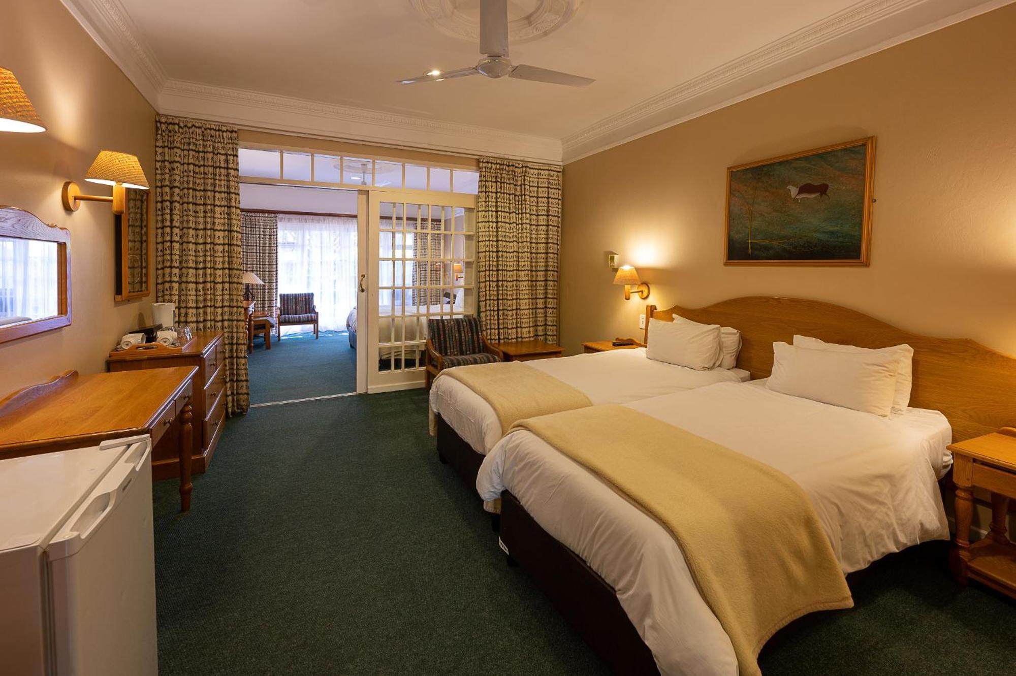 Cathedral Peak Hotel Winterton Dış mekan fotoğraf