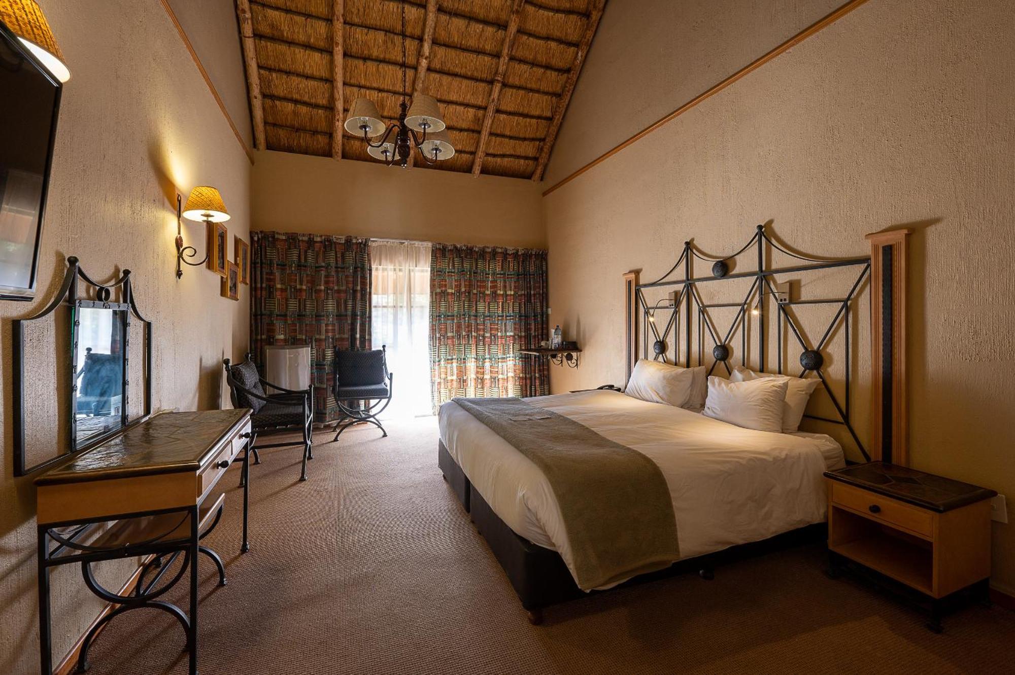 Cathedral Peak Hotel Winterton Dış mekan fotoğraf